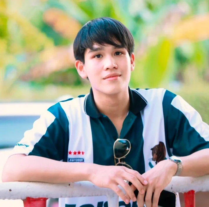 ฟลุค ชยพล